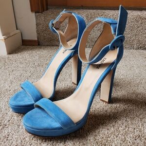 L'agence Avice Block Heel in Blue Ivory. NWOT. Womens size 38.5